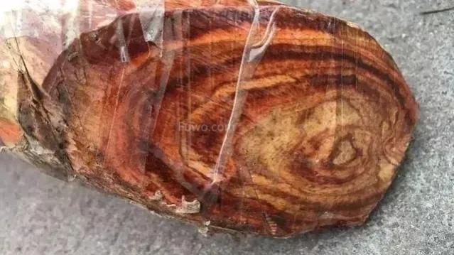 网上的黄花梨为什么那么便宜,为什么黄花梨现在这么便宜