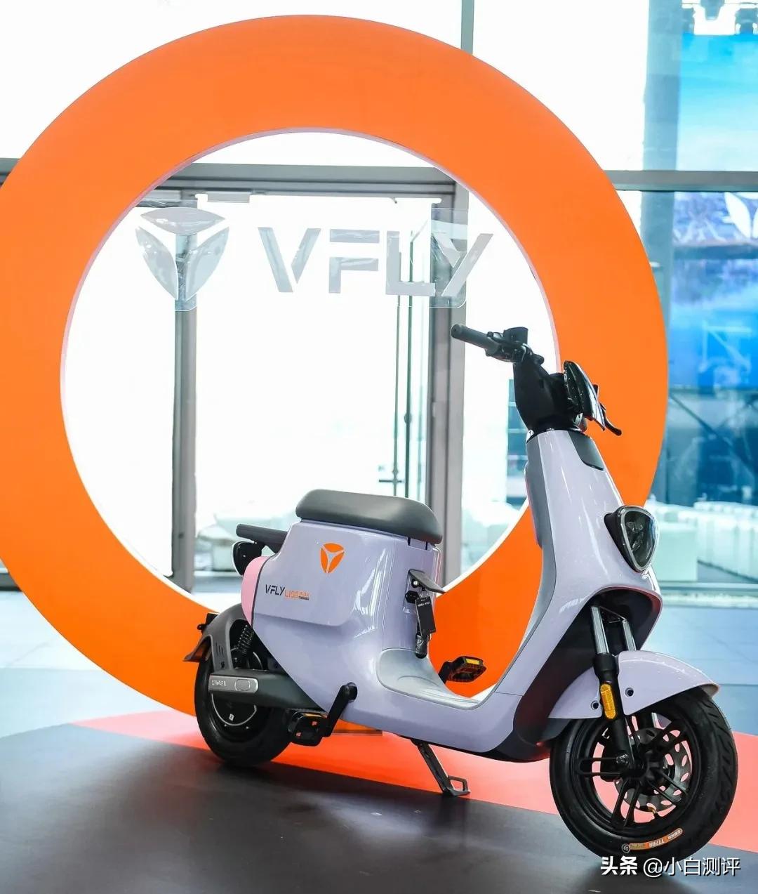 雅迪智能VFLY电动车,雅迪vflyl100max发布会