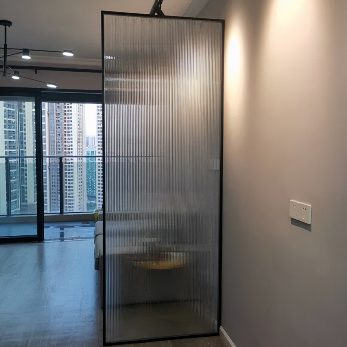 多种玻璃隔断效果,不锈钢隔断大全