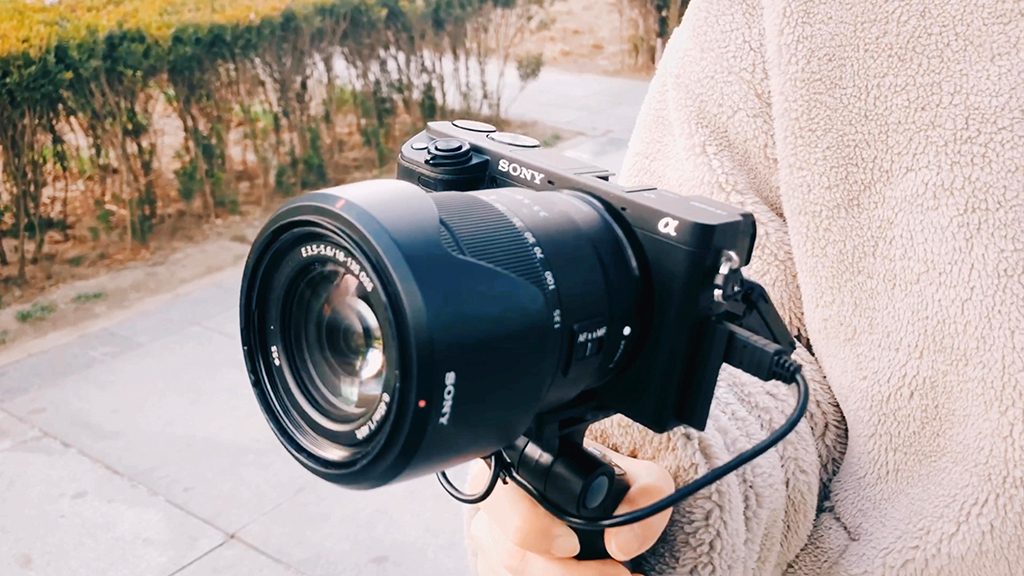 Vlog小能手索尼APS-C画幅微单A6400评测