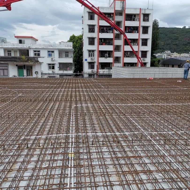 珠光路小学刚建时的照片,珠光小学现在变成什么样了