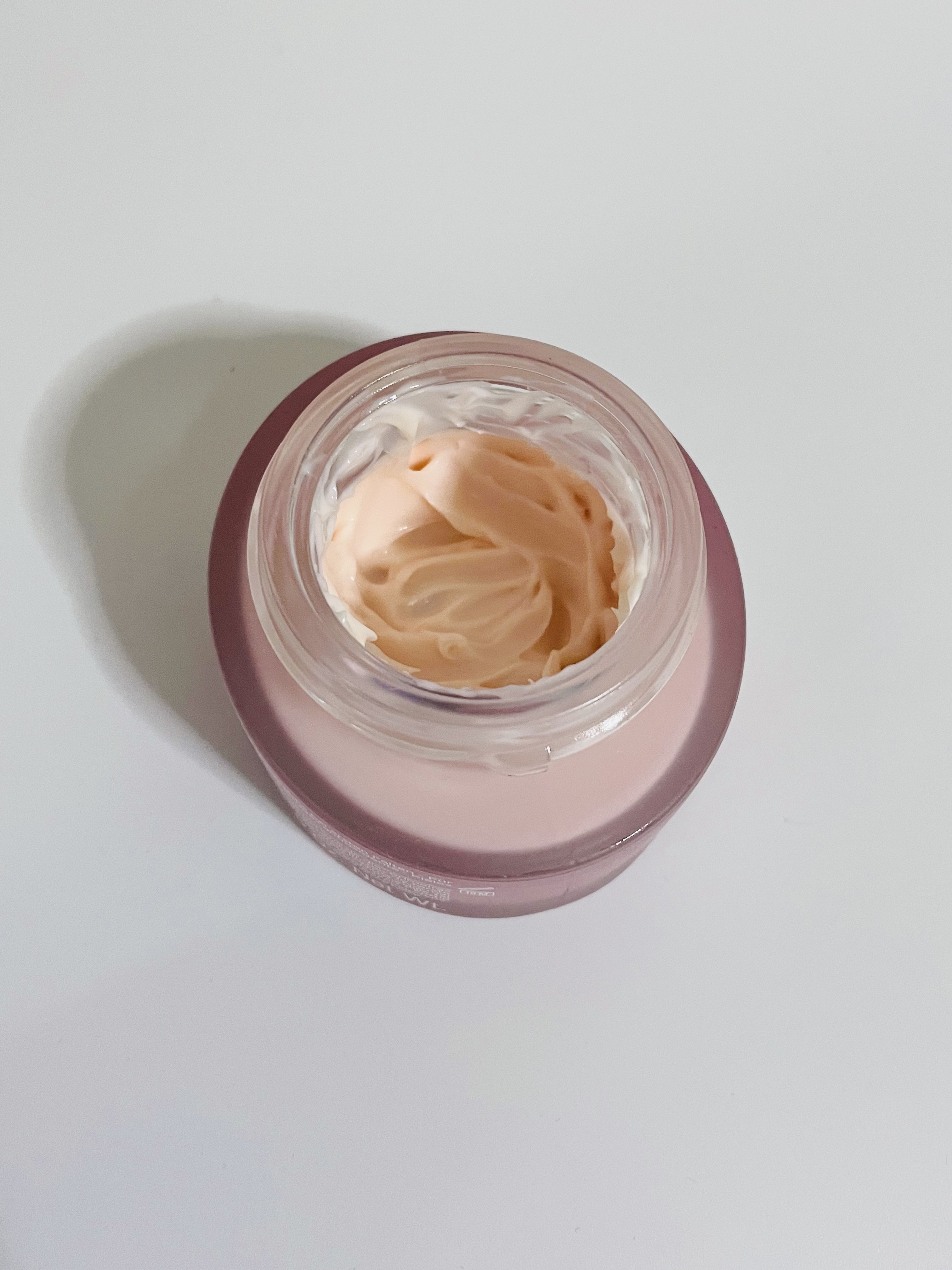 哪些品牌面霜对大干皮比较适合,哪个品牌的面霜抗老紧致效果好