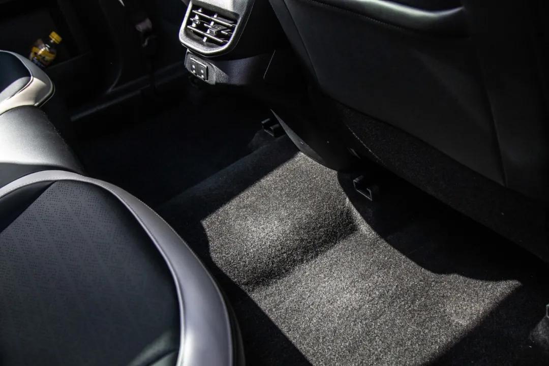 1.5t的三代哈弗h6都能跑赢什么车,哈弗h62.0t有几个涡轮