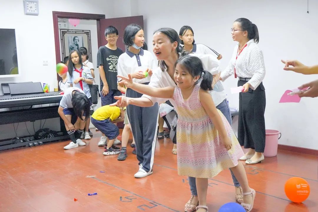 大班户外体育游戏智勇大闯关,智勇大冲关游戏可以锻炼什么