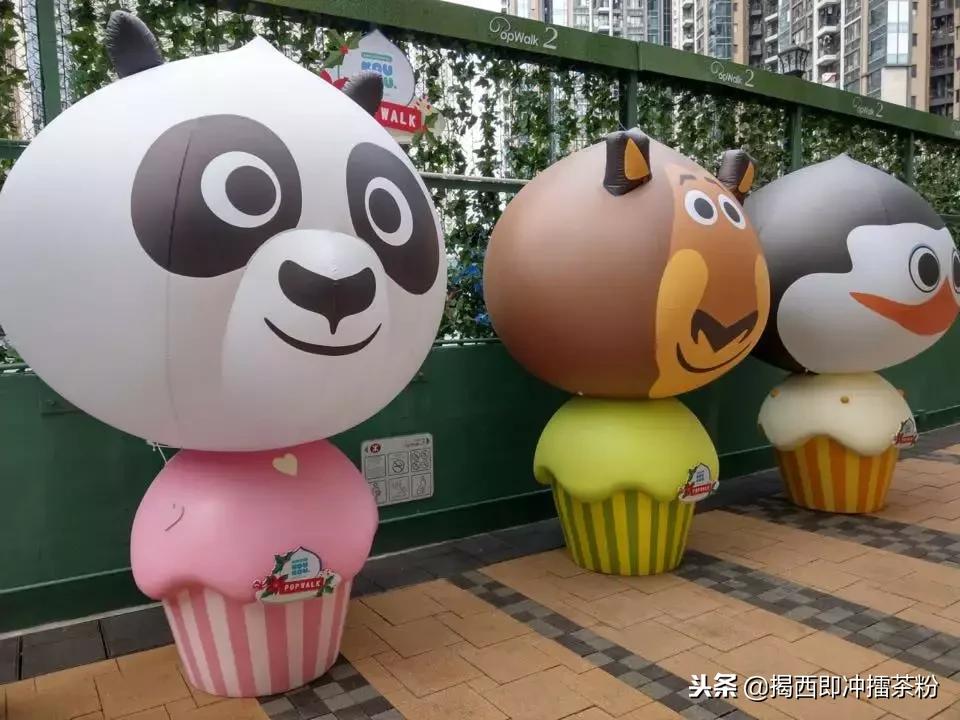 过分美丽!圣诞灯饰点亮香港:泰迪熊、比卡超、布丁狗陪你过圣诞