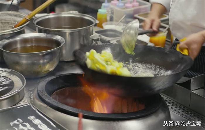 外国厨师：我有8年厨师经验，为什么学做中国菜这么难？