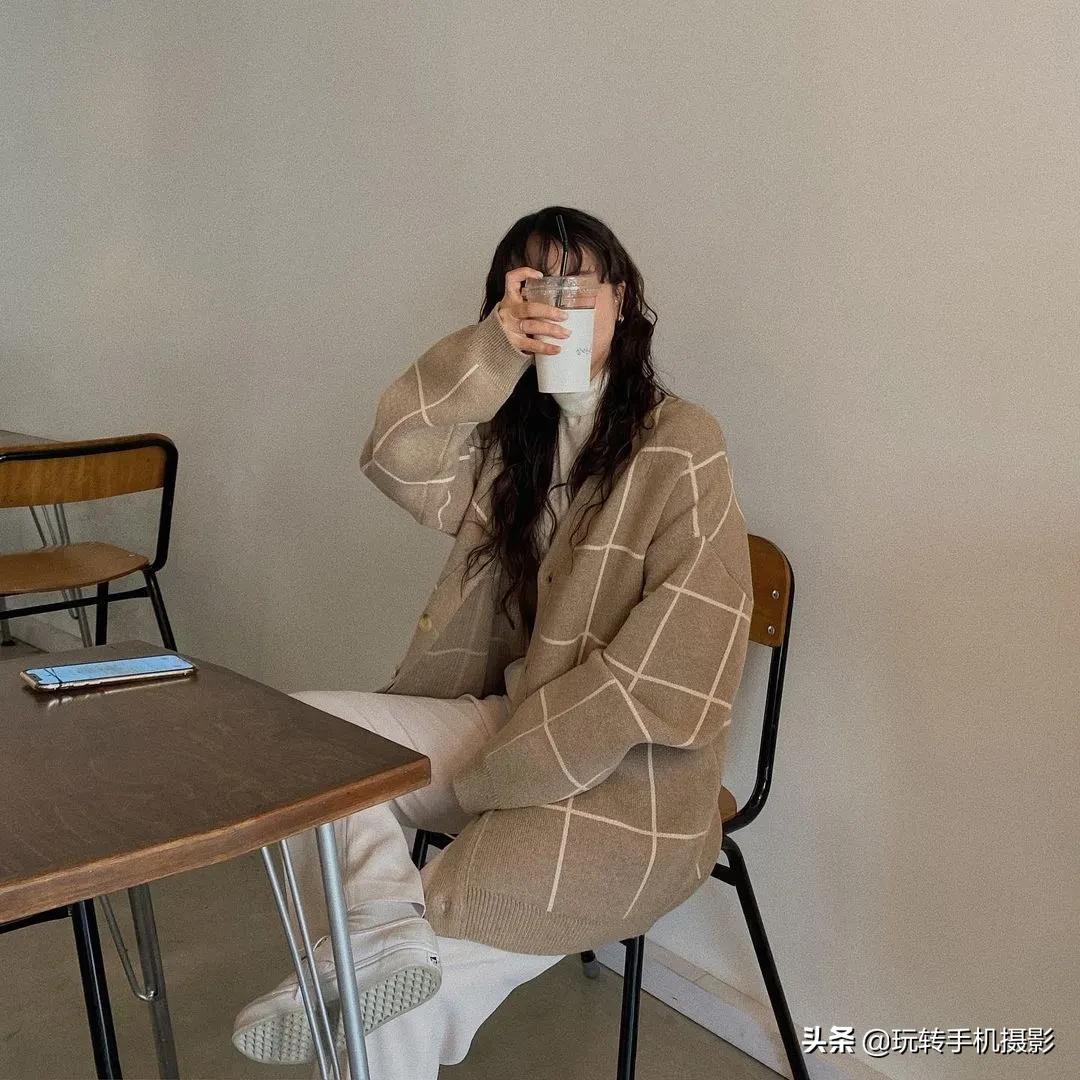 单手捂脸拍照姿势女生,女生自拍姿势单手