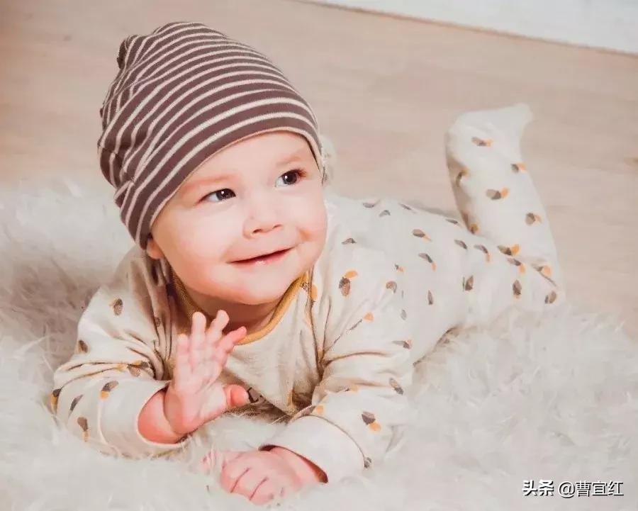 婴儿袜子哪种袜口最好穿,别再给宝宝穿这种袜子