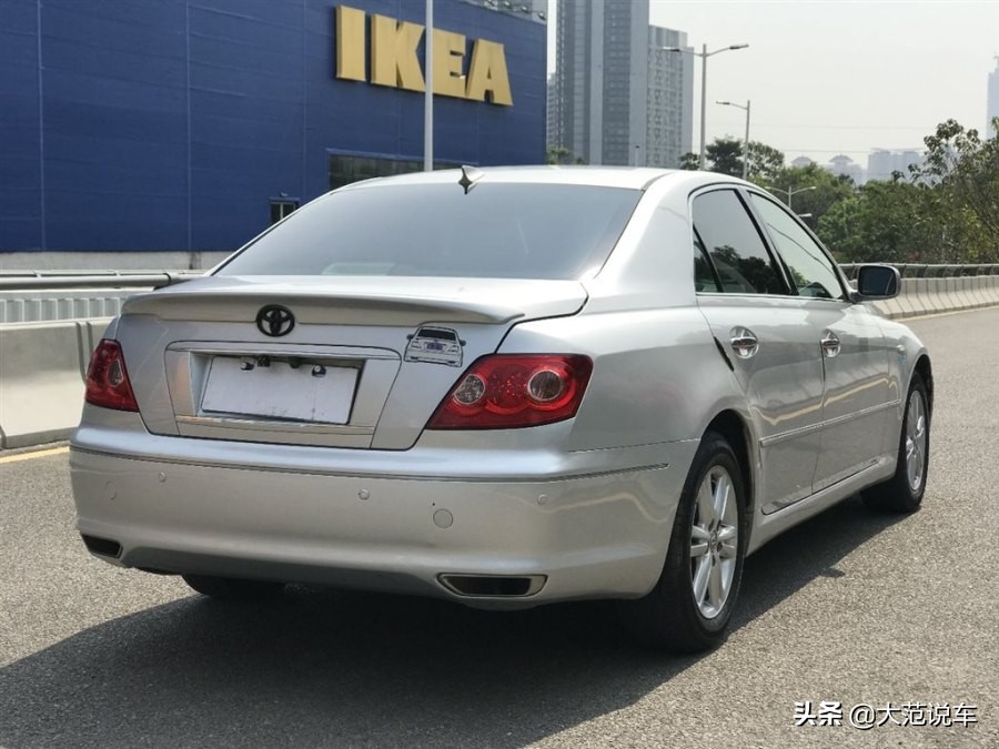 六缸丰田锐志，重拾经典后驱，操控依然得心应手