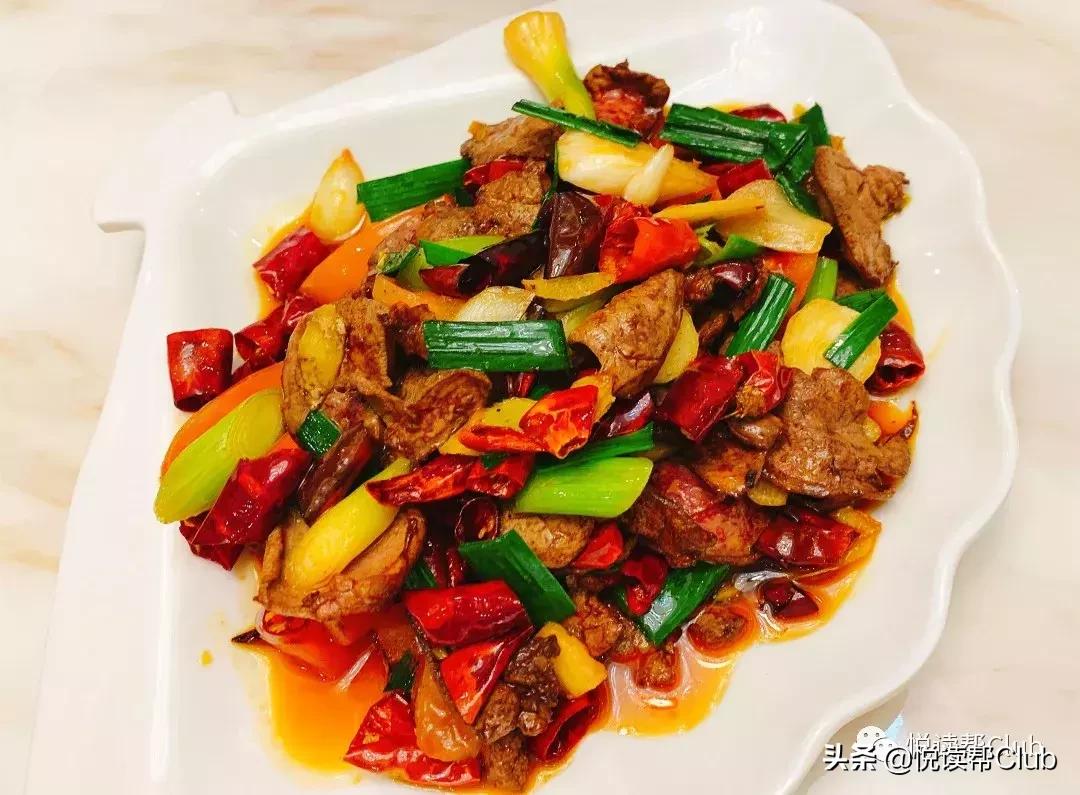 连成都人都赞不绝口的兔头空降安顺!这些兔兔还是安顺人自家养的