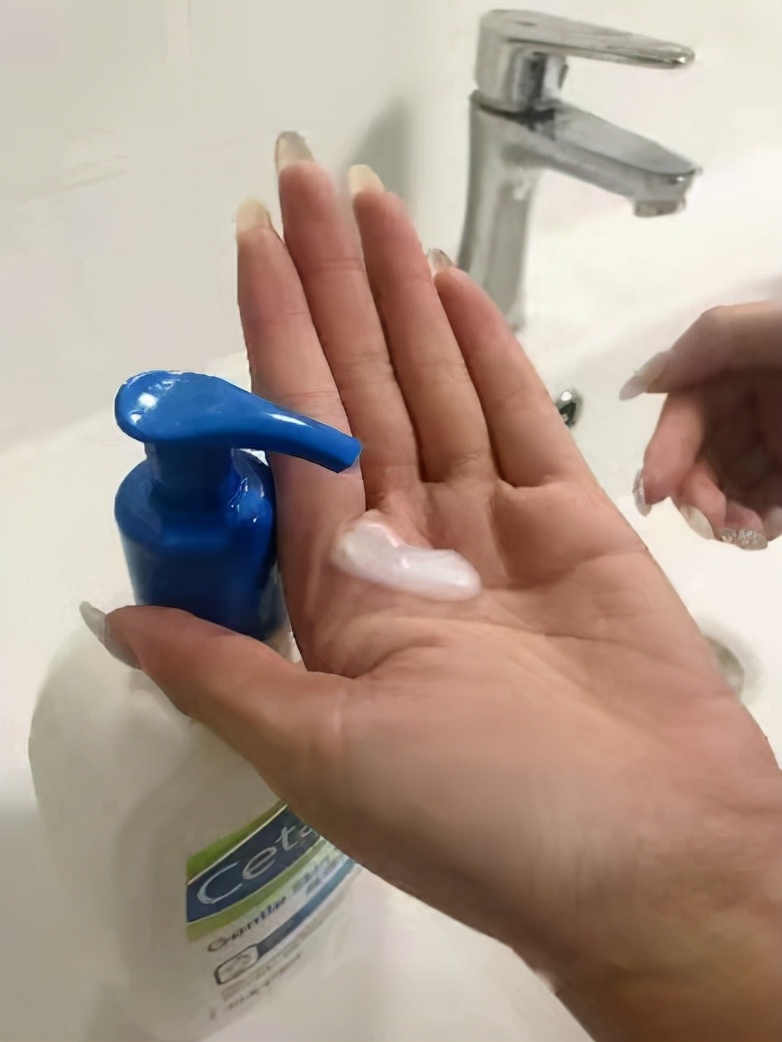 热门爆款洗面奶了解一下,cpb洗面奶和资生堂洗面奶哪个好用