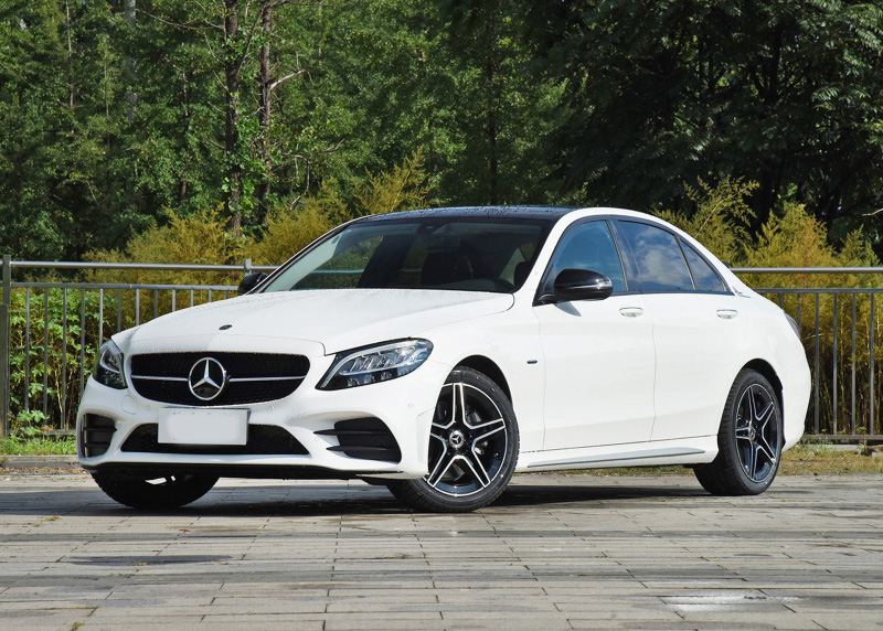 舒适性不输奔驰c级的车,舒适性可以媲美奔驰