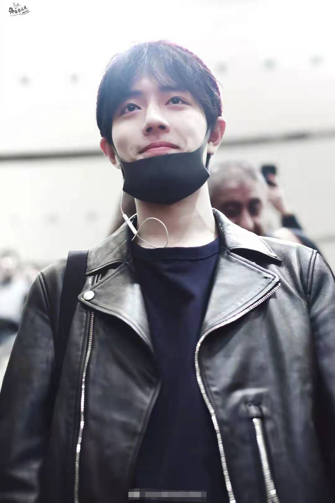 时尚流行的皮衣,时尚潮流真皮皮衣