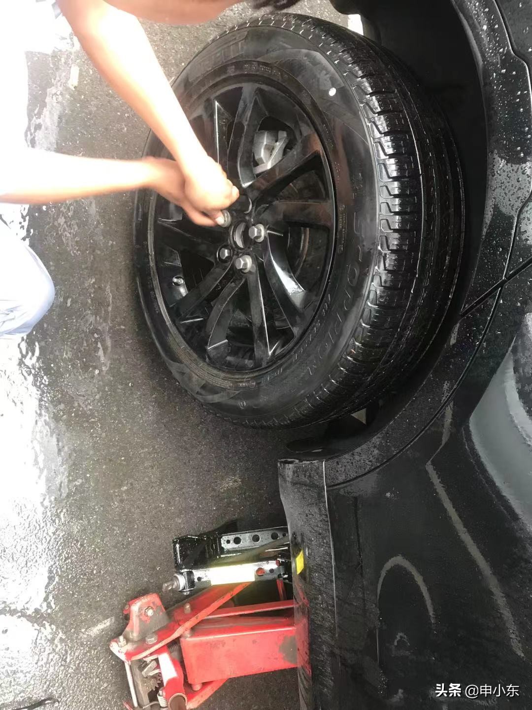 车胎扎钉子漏气了换还是补,轮胎钉子拔了不漏气要补胎吗