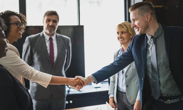 婢虫床瓒呭競璐ф灦绌轰簡,婢冲ぇ鍒╀簹鍚勫ぇ瓒呭競璐ф灦