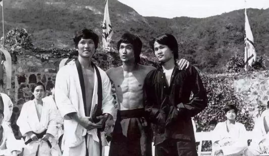 僵尸道长第二部向英叔林正英致敬,林正英从龙套到僵尸道长118部混剪