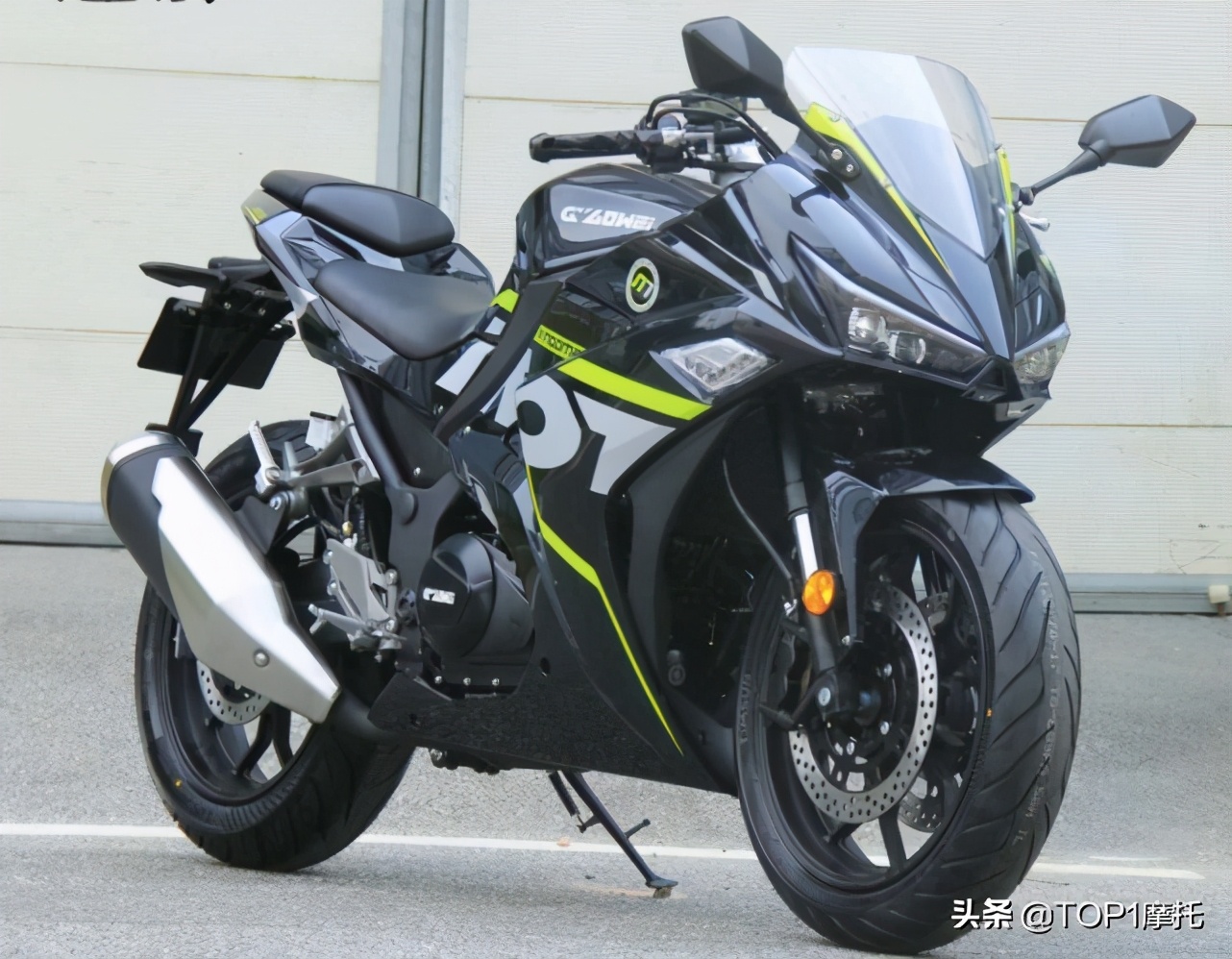 最贵250街车,最便宜的两门四座跑车20000以内