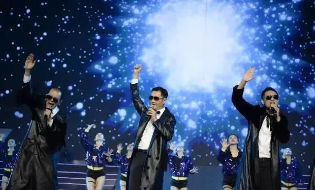 浜掕仈缃戝ぇ浣ū涔愬湀,浜掕仈缃戝ぇ浣皥鑷繁鍋跺儚