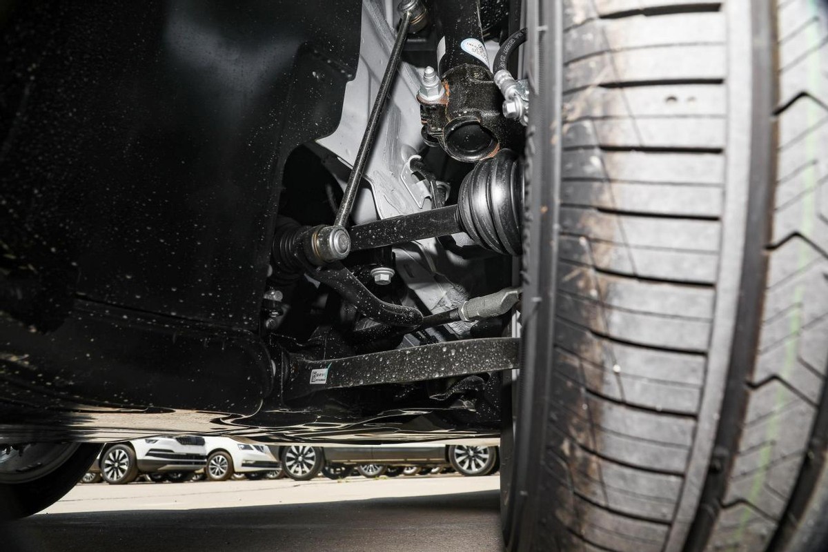 朗逸1.4t舒适版和轩逸1.6l悦享版,朗逸1.5自吸和轩逸1.6自吸哪个耐用