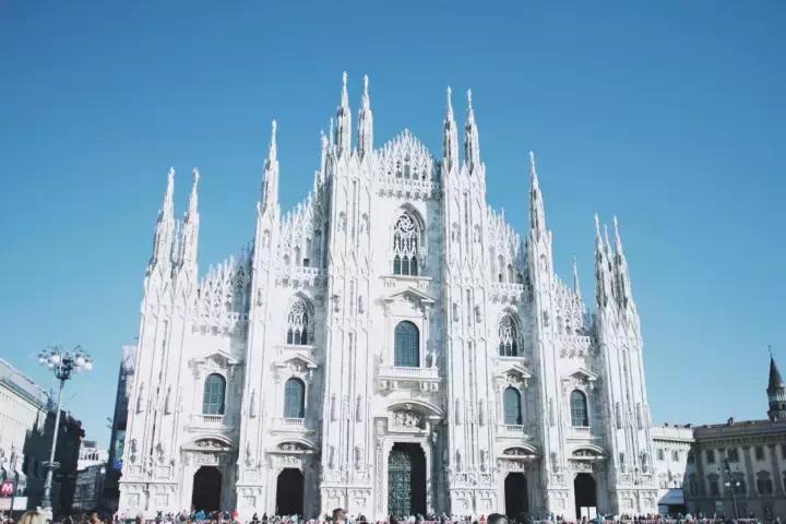 意大利秋季穿衣搭配,一周法式衣服搭配图片