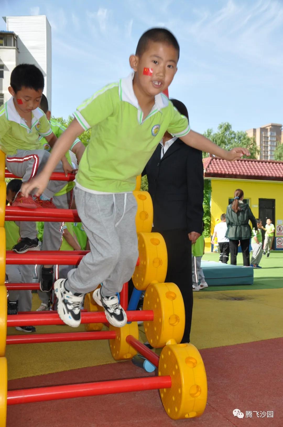 幼儿园我是小红军重走长征路游戏,小班重走长征路闯关游戏