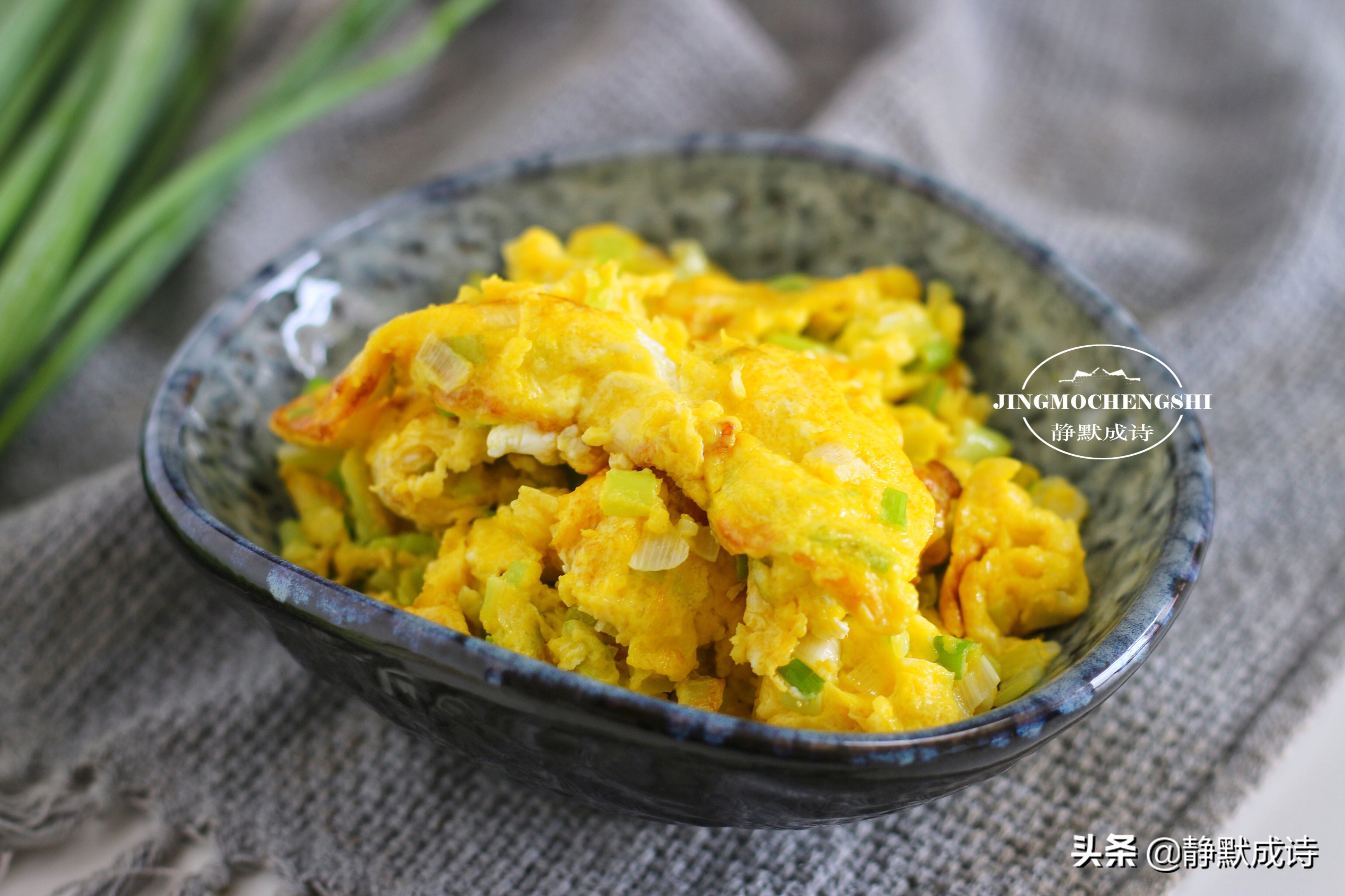 我家的鸡下蛋咯,我家的鸡下蛋