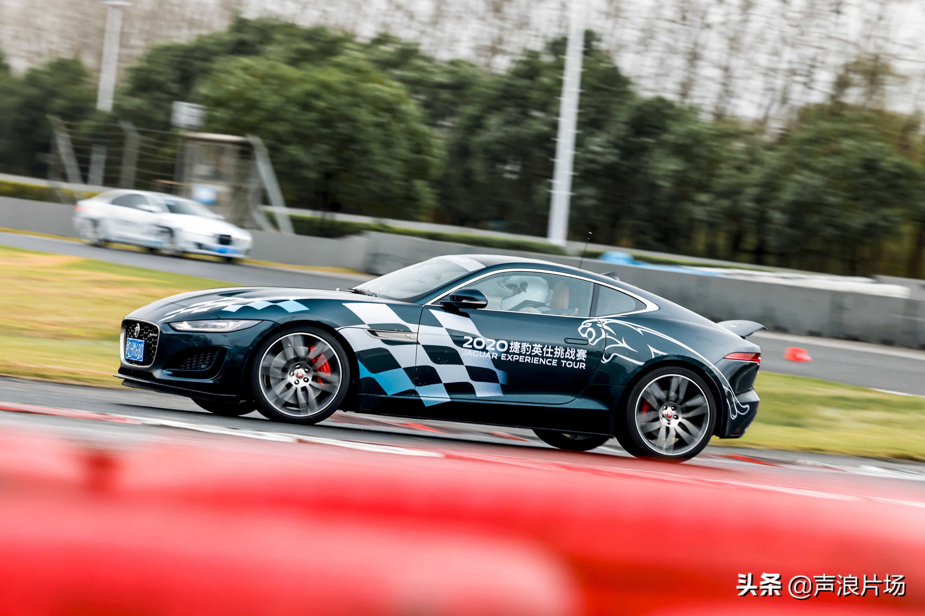 绅士捷豹xel,新一代捷豹f-type试驾