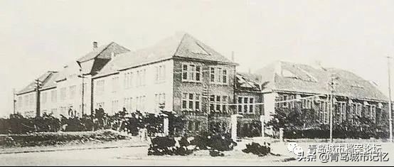 青岛中山路上著名的老街,青岛太平路街景