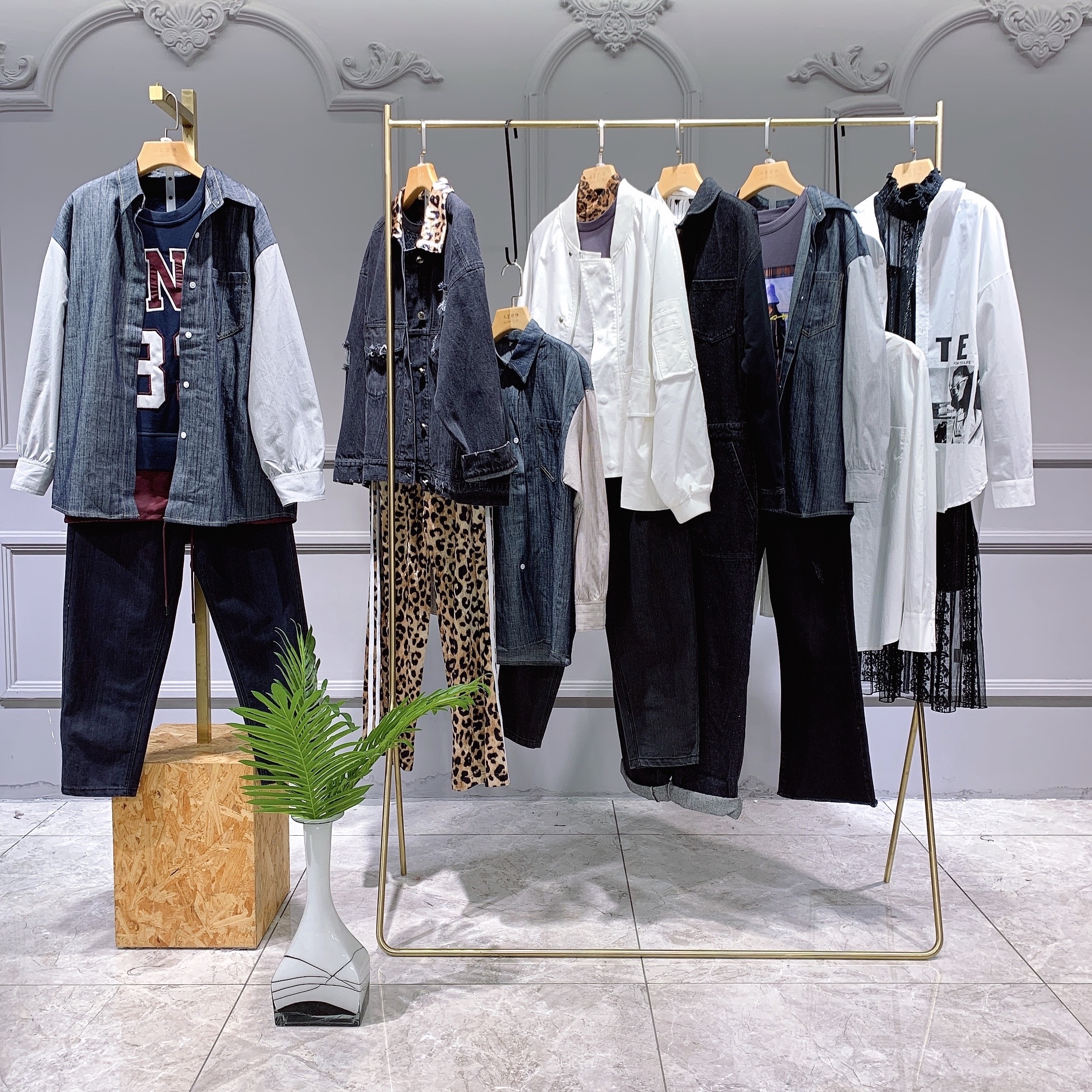 乌丫女装潮牌系列,摩安珂剪标女装正品清仓