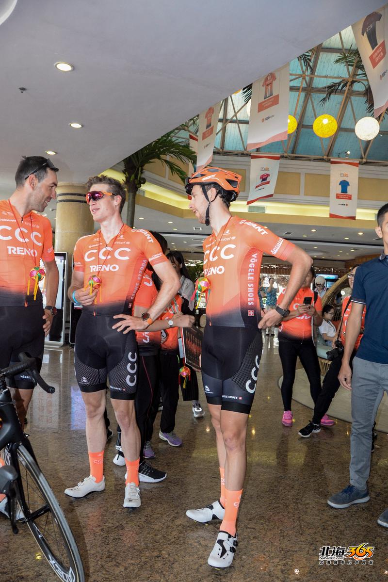 零距离接触环广西明星车手,个个一米八五,人靓身材好(多图)