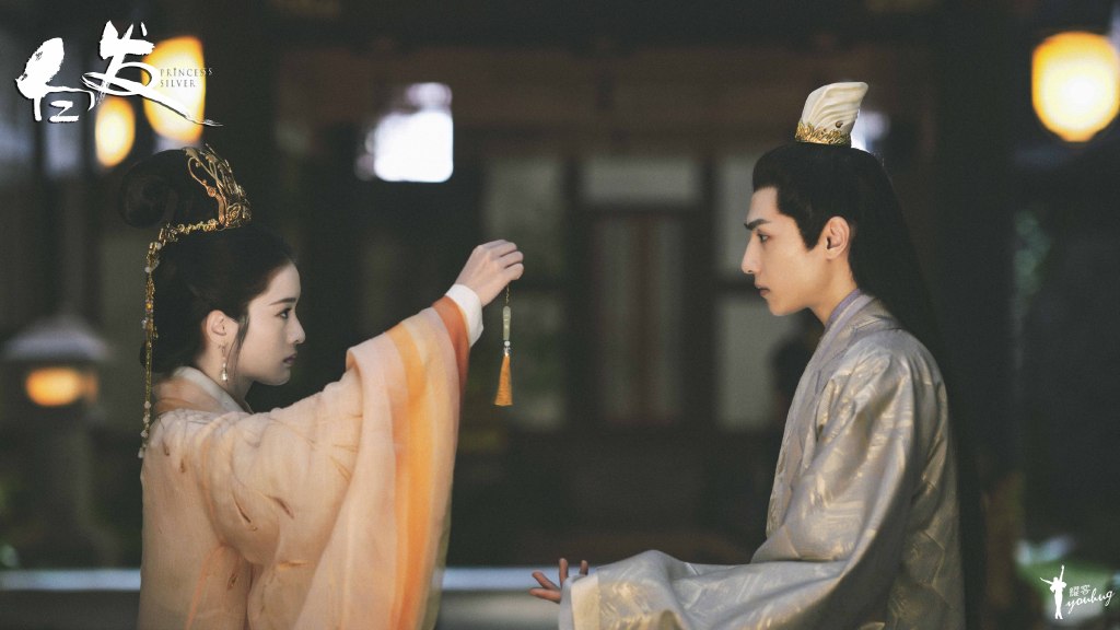 「原创」女主霸占三位男神没完没了的虐,他被戴绿帽,而他成炮灰