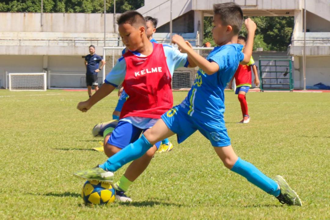 当中山、日本足球青训“激情相遇”，你更支持谁？