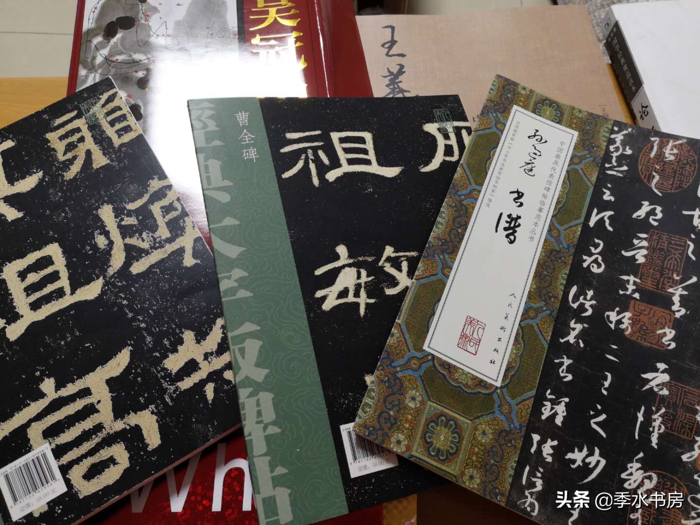 哎妈呀去年读书日买的书还没拆塑封呢!