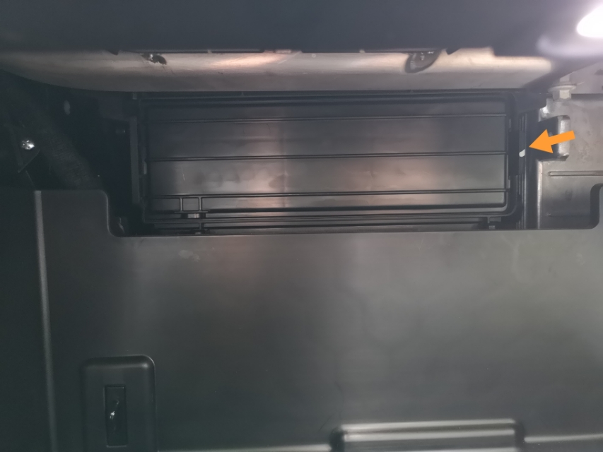 比亚迪唐更换空调滤芯教程,比亚迪唐换空调滤芯教程