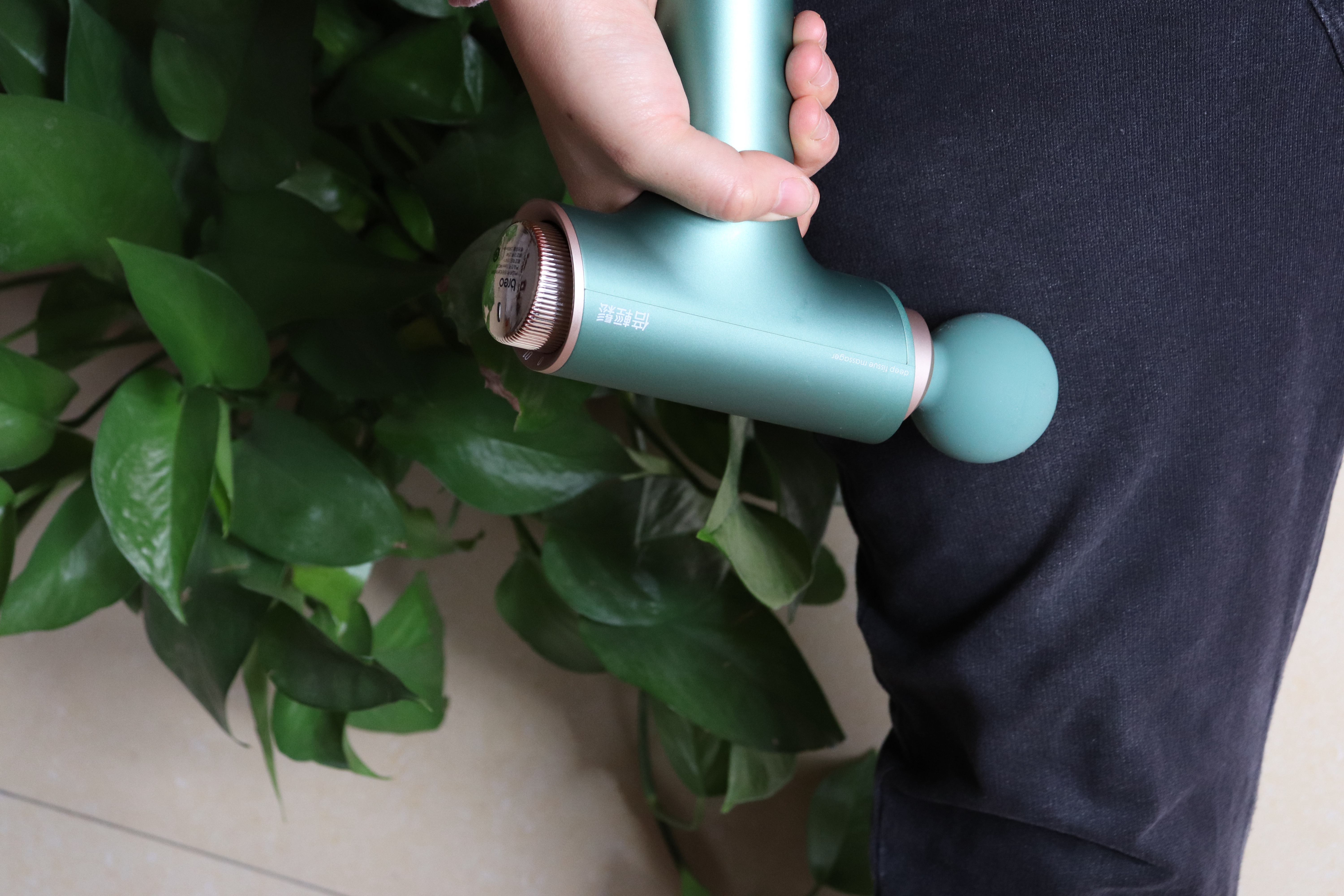 健身肌肉酸痛筋膜枪,breo倍轻松9号筋膜枪