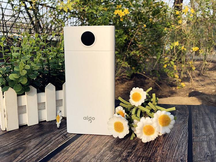 爱国者充电宝20000和30000,爱国者移动电源初次充电