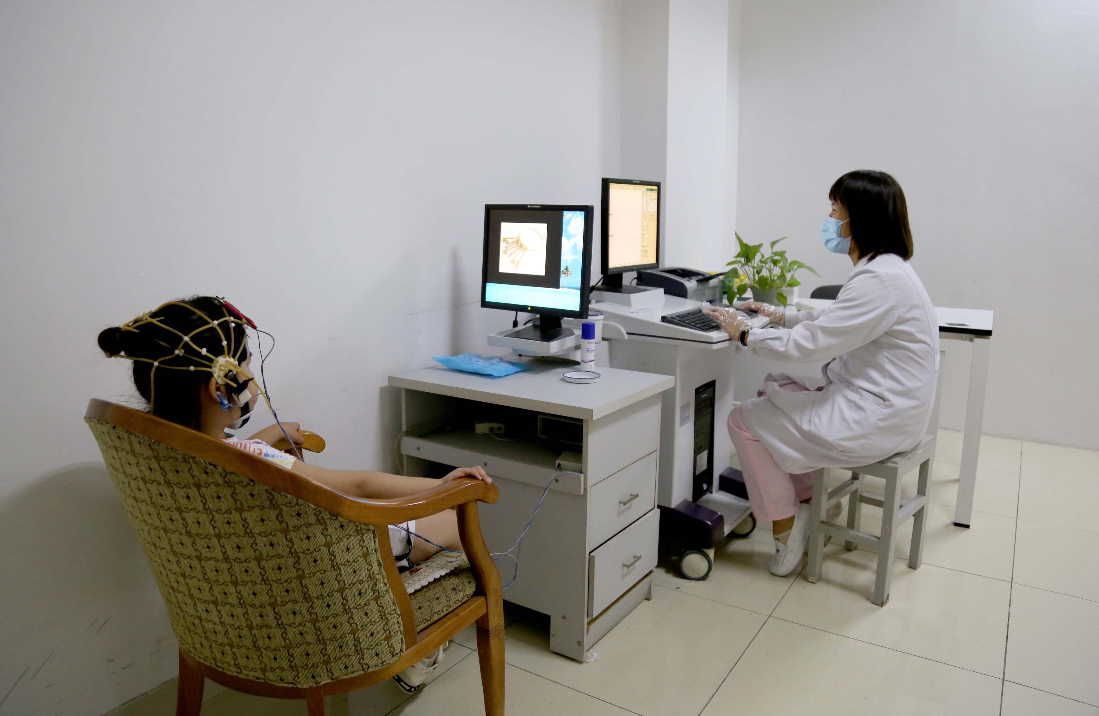 *安泰**市中心医院临床心理科：愿以润物无声意，疗愈身心化明灯