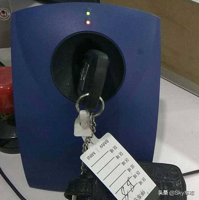 宝马x5钥匙丢了配多少钱,宝马x5钥匙丢失了能远程作废吗