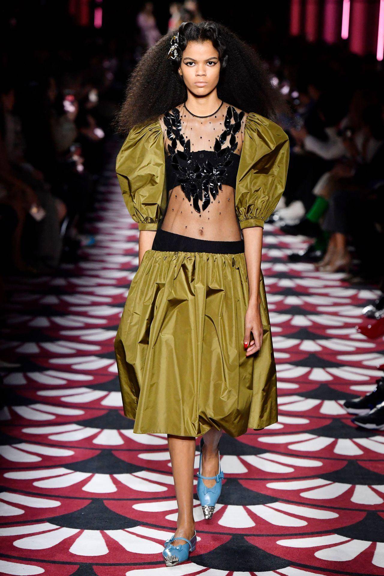 chanel早春秀,chanel2021成衣展