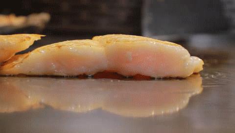 铁板多次烧红会怎么样,铁板上面放油一烧就蒸发了