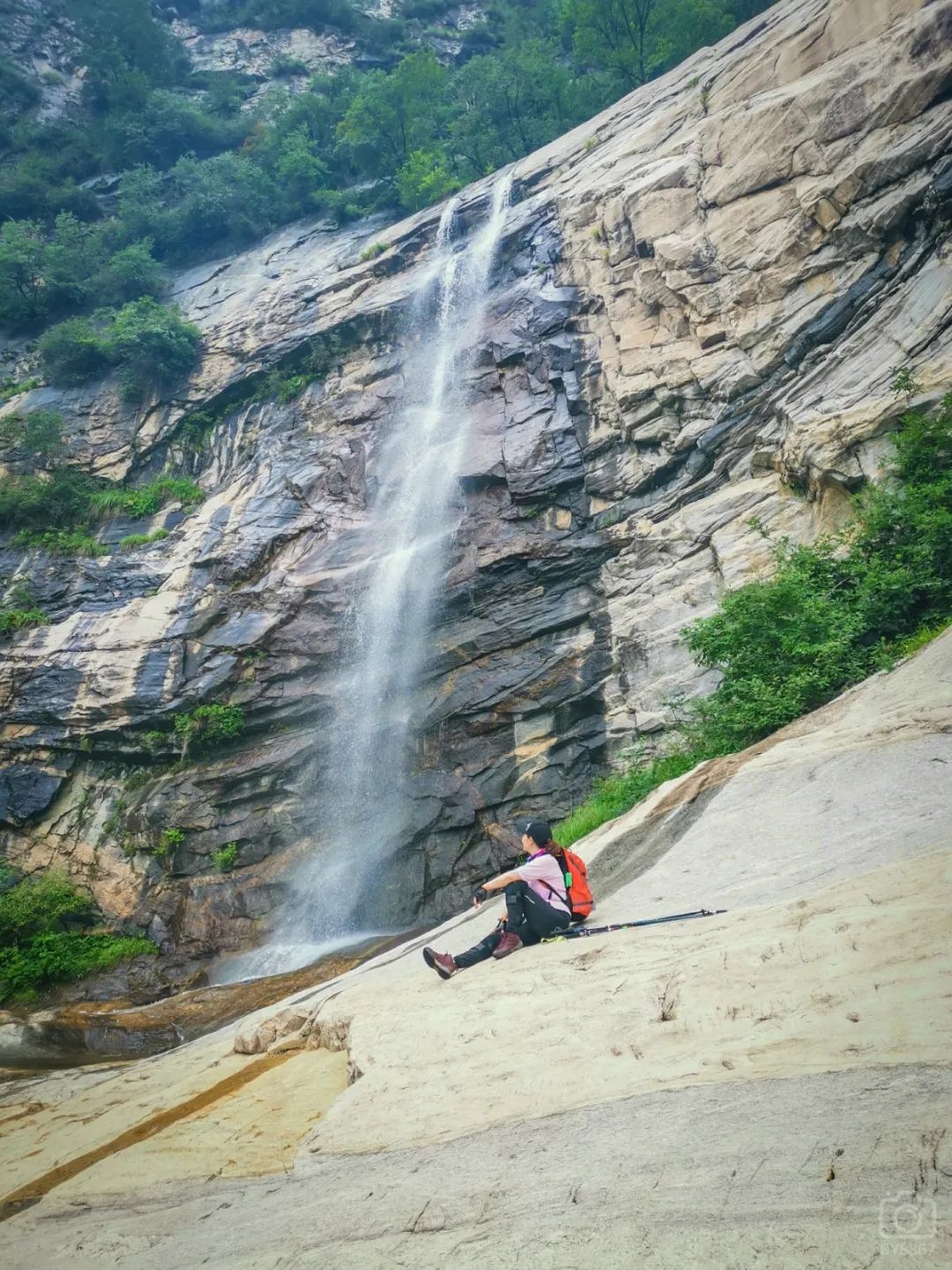 徒步穿越北驼梁完整版,穿越花海古道游记