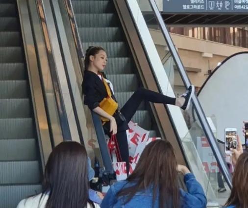 《恋空》男主在家中自杀，从雪莉到乔任梁，我们还要承受多少心痛