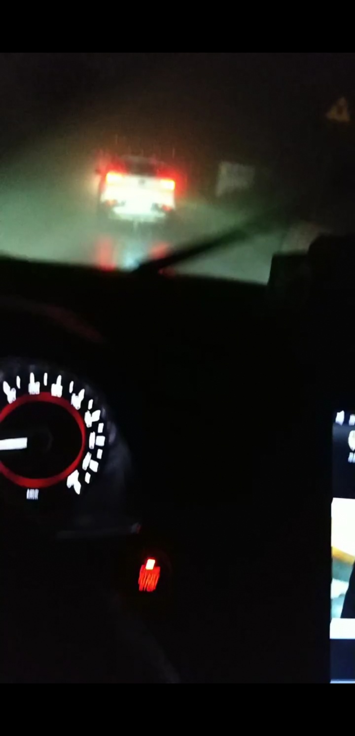 氙气灯led灯激光灯区别,汉雷氙气灯有5000k的吗