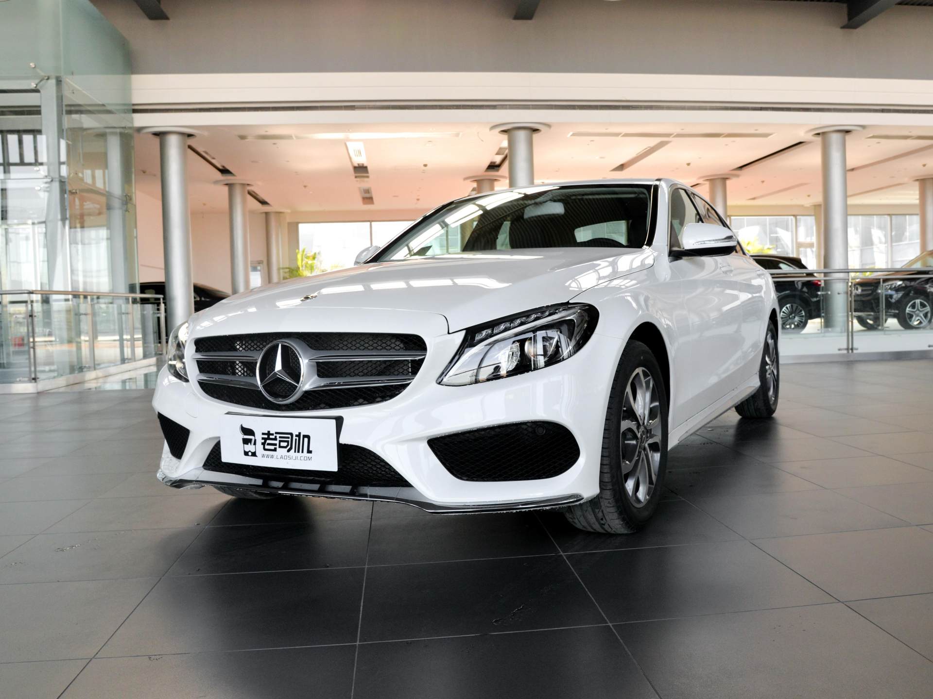 新款c级奔驰到底值不值得买,奔驰目前最值得买的c级