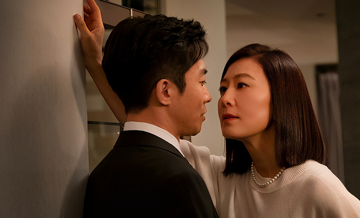 离婚单亲妈妈怎样才可以自立户口,离婚后的我应该如何选择再婚