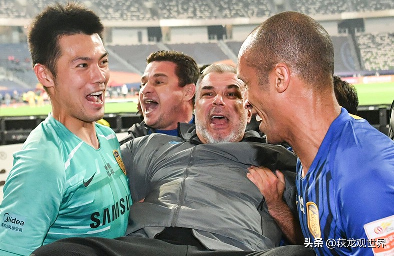 苏宁头牌离队+夺冠没有庆典，奥帅非常不满！为打亚冠欲买权敬原