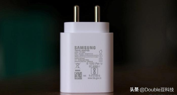 三星的超快充电指的是25w吗,三星s20fe开启25w快充方法