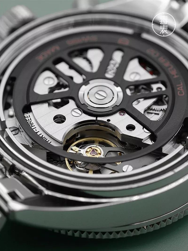 豪雅carrera手表,泰格豪雅autavia青铜表