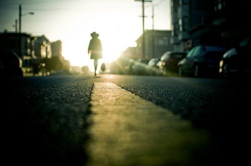 21岁女孩交往12个男友,23岁女子交往15个男友患宫颈癌