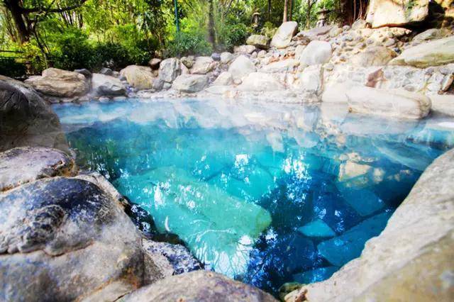 昆明弥勒温泉推荐,弥勒湖泉温泉五一